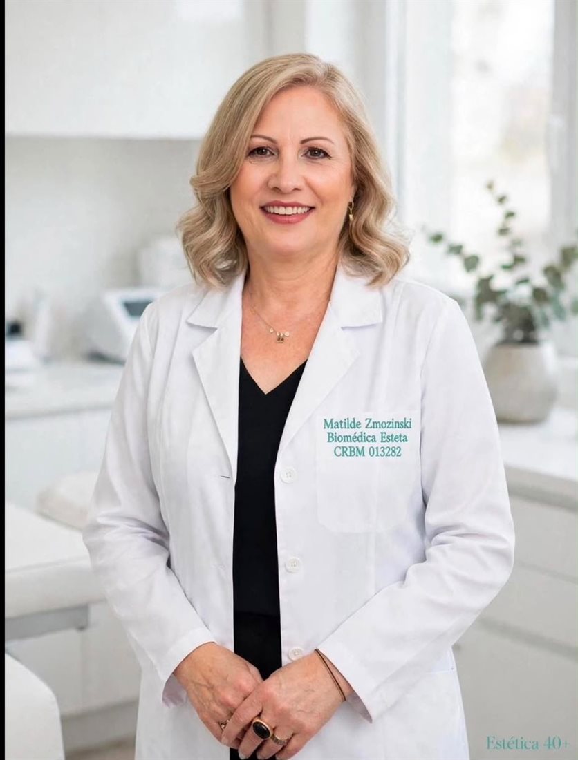 Dra. Matilde Zmozinski, Biomédica Esteta CRBM 013282, na Clínica Matilde Estética Facial em Florianópolis